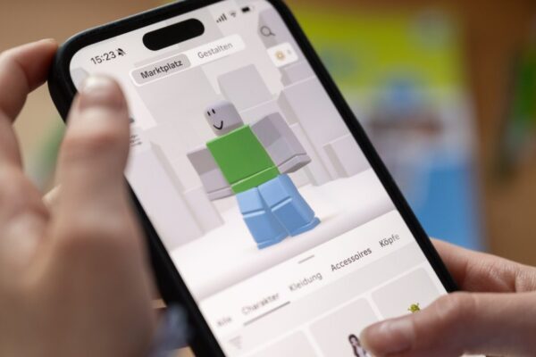 Нова позовна скарга звинувачує Roblox у сприянні сексуальній експлуатації