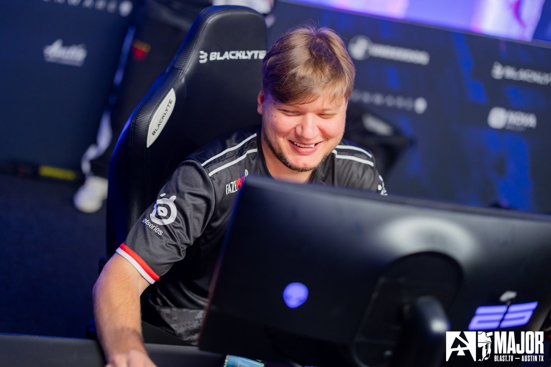 Nemiga, Lynn Vision та FaZe отримали останні місця на Major у Остіні, етап 3
