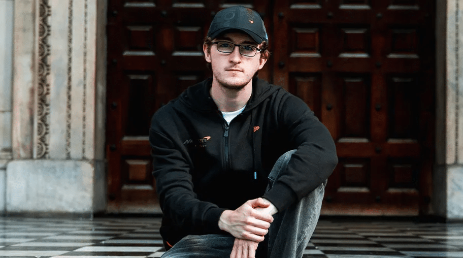 Чемпіон F1 esports Люкас Блейклі покидає McLaren Shadow