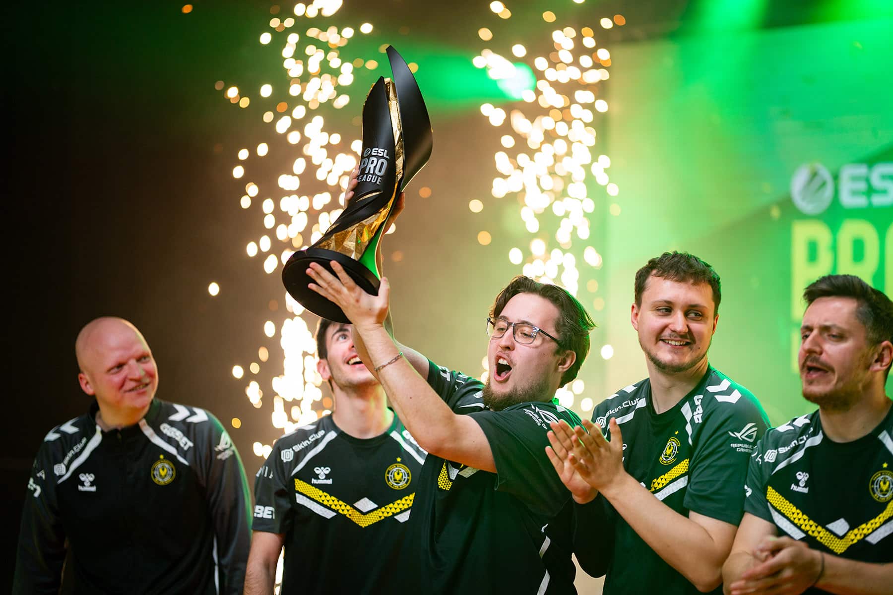 Оголошено команди, запрошені до ESL Pro League Season 22