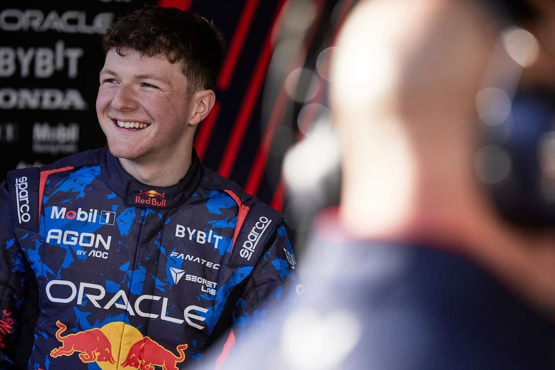 Себастіан Джоб, симрейсер Red Bull, сяде за кермо автомобіля Формули-1
