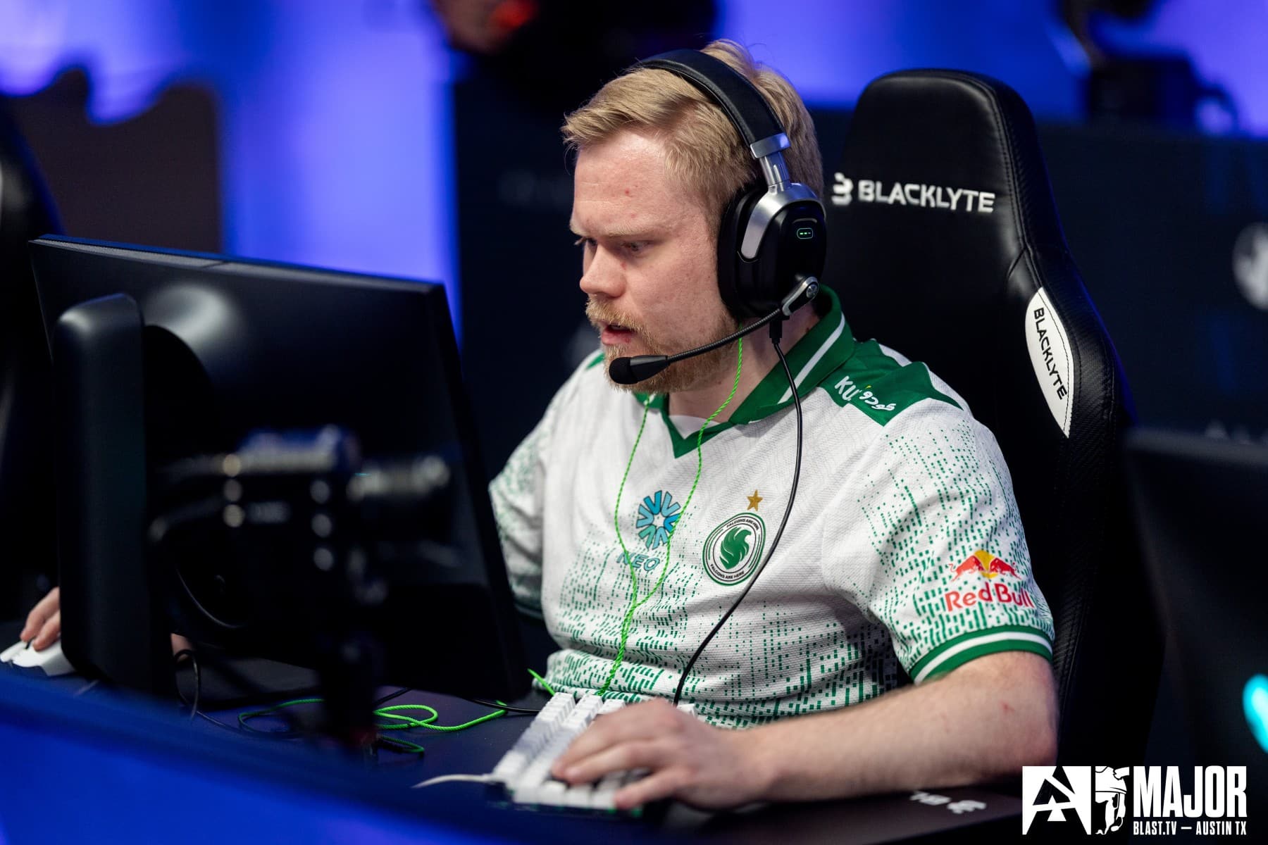 Команда Falcons відсторонює Magisk і офіційно оголошує про підписання Kyosuke