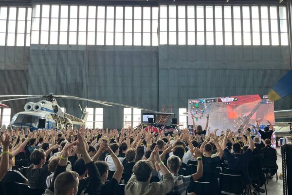 Esports World Cup: NAVI провели watch party у столиці України