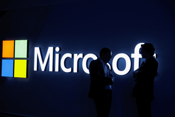 Microsoft залучає технологічних піонерів для побудови наступної ери штучного інтелекту