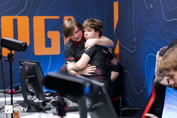 B8 покидають PGL Masters Bucharest 2025 на 5-8 місці