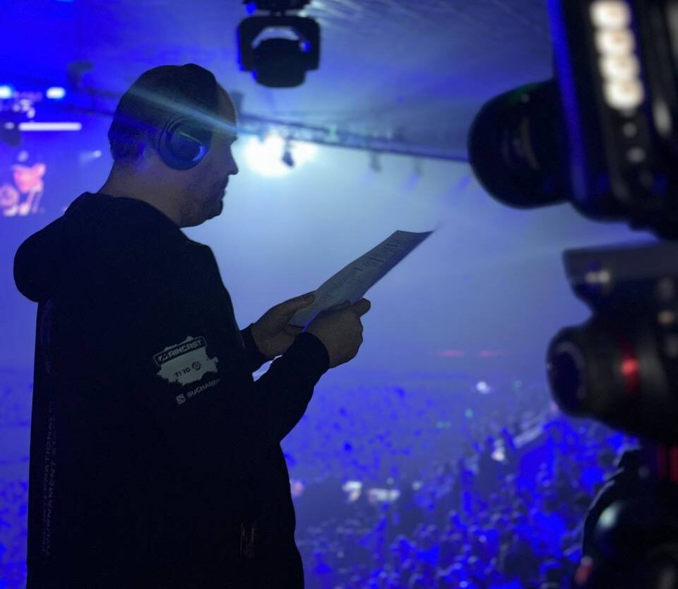Студія Maincast транслювала концерт Артема Пивоварова
