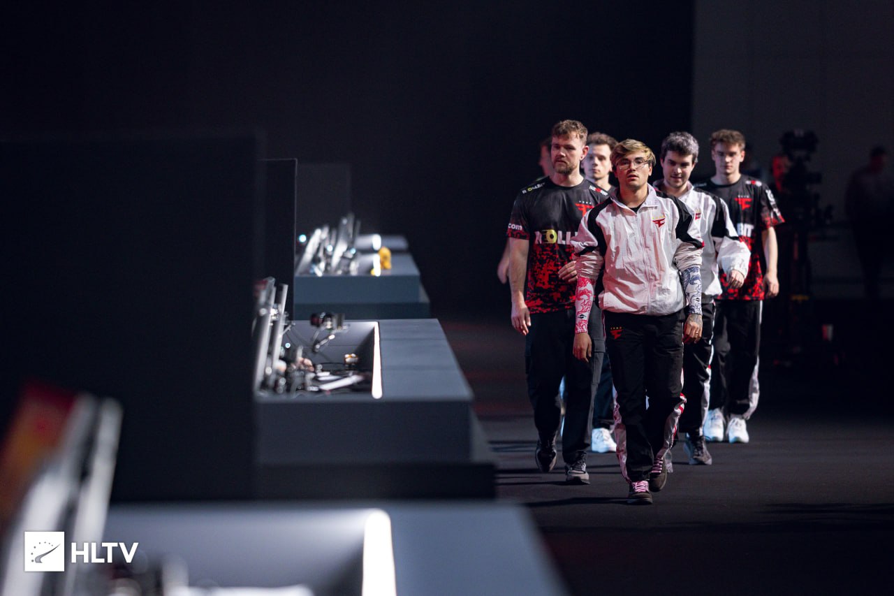 FaZe продовжує боротись за вихід у другу стадію StarLadder Budapest Major
