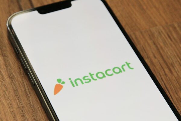 Instacart розширює партнерство з OpenAI для AI-покупок у реальному часі