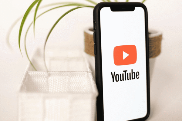 YouTube розширює AI-інструмент виявлення схожості для творців