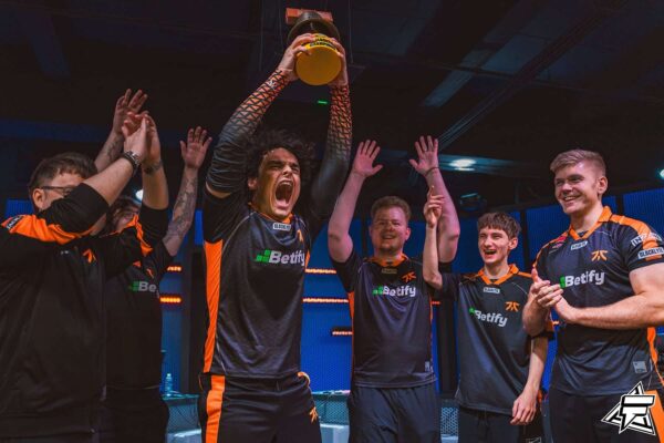 Fnatic ведуть переговори з двома футбольними клубами про продаж організації